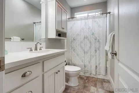Bath - 699 N Vulcan Ave #SPC 134, Encinitas, CA 92024 photo 4 of 5