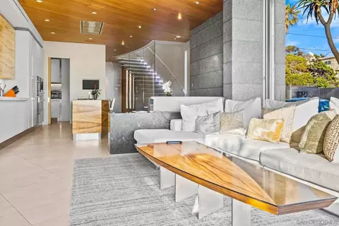 Living - 6653 Neptune #SHARE B, La Jolla, CA 92037 photo 3 of 3