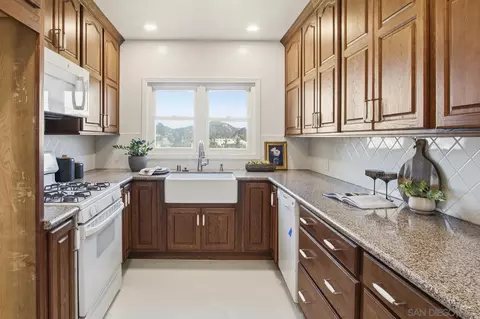 7924 El Capitan, La Mesa, CA 91942 photo 6
