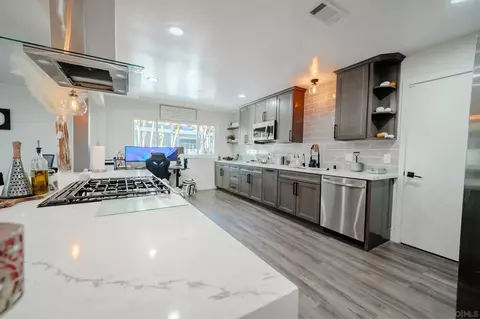 Kitchen - 8207 Dorchester St, Spring Valley, CA 91977 photo 4 of 8