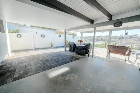 Exterior - 8207 Dorchester St, Spring Valley, CA 91977 photo 5 of 8