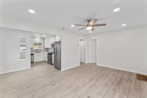 120 N Elm St, Escondido, CA 92025 photo 5
