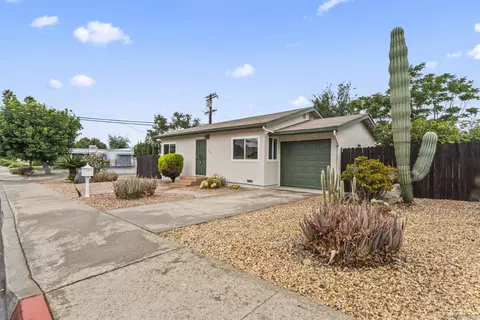120 N Elm St, Escondido, CA 92025 photo 2