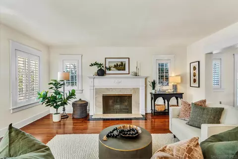 Living - 1405 10th St, Coronado, CA 92118 photo 3 of 4