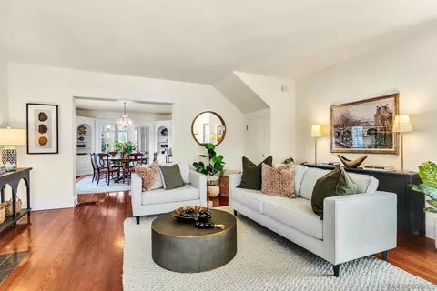 Living - 1405 10th St, Coronado, CA 92118 photo 1 of 4