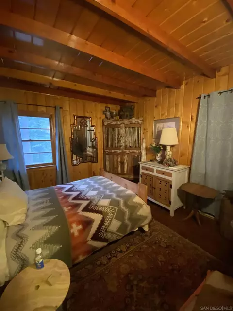 Bedroom - 33613 Bailey Meadows Rd, Palomar Mountain, CA 92060 photo 4 of 4