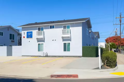1478 Hornblend St, San Diego, CA 92109