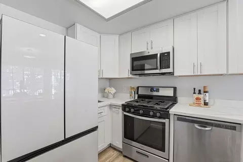 Kitchen - 8616 Arminda Cir UNIT 62, Santee, CA 92071 photo 3 of 5