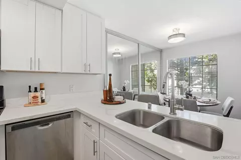Kitchen - 8616 Arminda Cir UNIT 62, Santee, CA 92071 photo 2 of 5