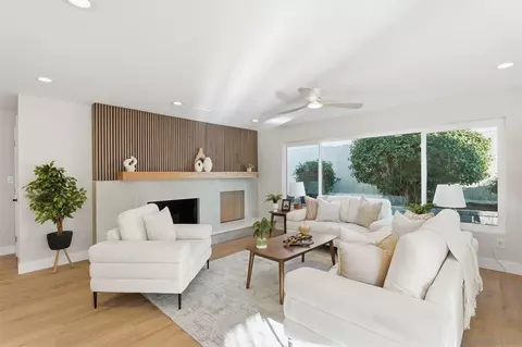Living - 8443 Amino Dr, Santee, CA 92071 photo 2 of 4