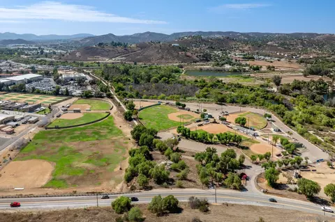 View/Area - 13135 Pam Ln, Lakeside, CA 92040 photo 8 of 13