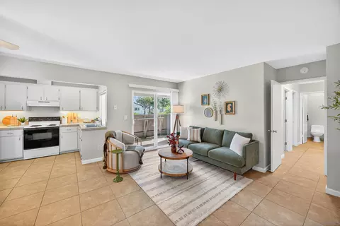 3290 Ashford St UNIT E, San Diego, CA 92111