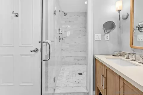 Bath - 1500 Orange Ave #28, Coronado, CA 92118 photo 2 of 3