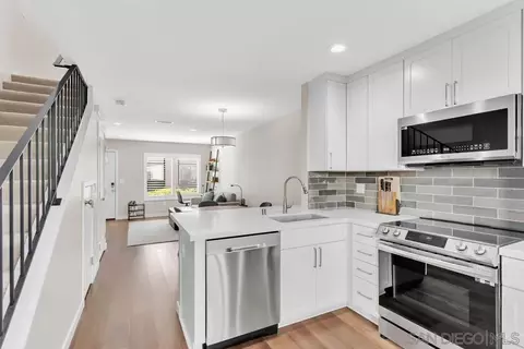 Kitchen - 10339 Carefree Dr, Santee, CA 92071 photo 4 of 5