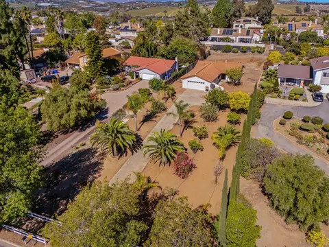 View/Area - 5818 Jeffries Ranch Rd, Oceanside, CA 92057 photo 3 of 4