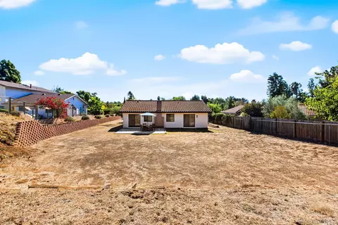 Exterior - 5818 Jeffries Ranch Rd, Oceanside, CA 92057 photo 8 of 8