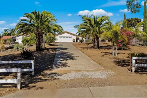 Exterior - 5818 Jeffries Ranch Rd, Oceanside, CA 92057 photo 1 of 8