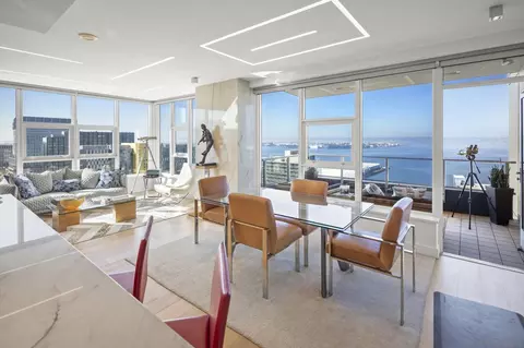 1325 Pacific Hwy #1902, San Diego, CA 92101