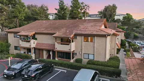 Exterior - 265 Loma Alta Dr #D8, Oceanside, CA 92054 photo 3 of 8