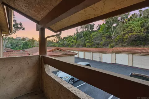 Exterior - 265 Loma Alta Dr #D8, Oceanside, CA 92054 photo 4 of 8