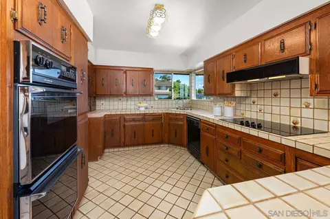 5504 Rutgers Rd, La Jolla, CA 92037 photo 20