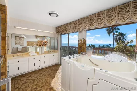 5504 Rutgers Rd, La Jolla, CA 92037 photo 45