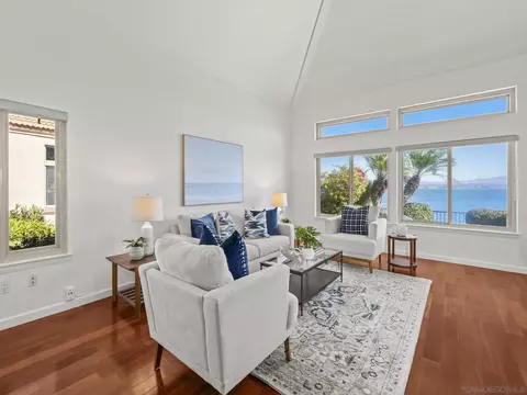 Living - 103 Tunapuna Ln, Coronado, CA 92118 photo 2 of 6