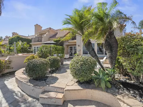 Exterior - 103 Tunapuna Ln, Coronado, CA 92118 photo 7 of 10
