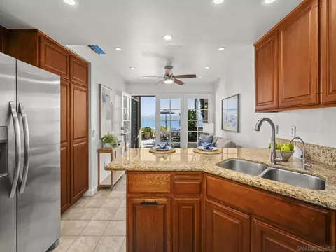 Kitchen - 103 Tunapuna Ln, Coronado, CA 92118 photo 5 of 5