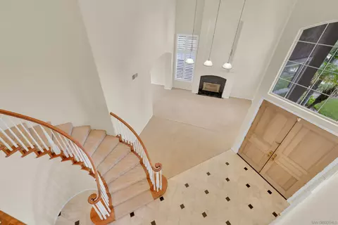 Entry Way - 2251 Orchard View Ln, Escondido, CA 92027 photo 3 of 10