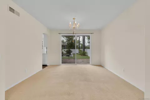 Living - 2251 Orchard View Ln, Escondido, CA 92027 photo 4 of 12