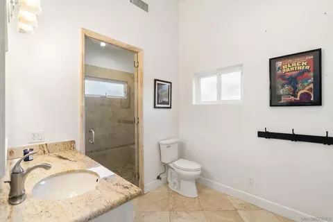 Bath - 14224 Harrow Pl, Poway, CA 92064 photo 6 of 6