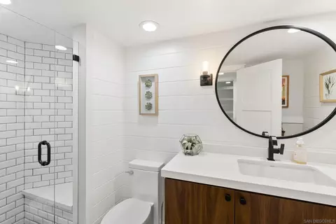 Bath - 14224 Harrow Pl, Poway, CA 92064 photo 1 of 6