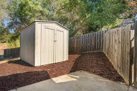 Exterior - 2495 Marianne Ln, Fallbrook, CA 92028 photo 7 of 11