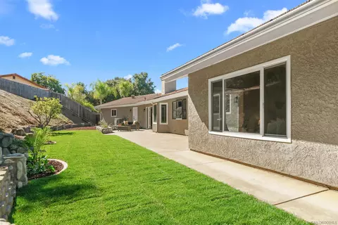 Exterior - 2495 Marianne Ln, Fallbrook, CA 92028 photo 5 of 11