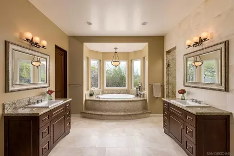 Bath - 3132 Via Asoleado, Alpine, CA 91901 photo 1 of 5