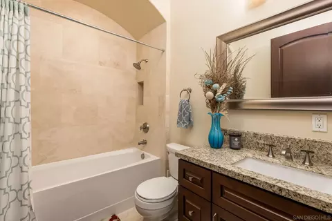 Bath - 3132 Via Asoleado, Alpine, CA 91901 photo 4 of 5