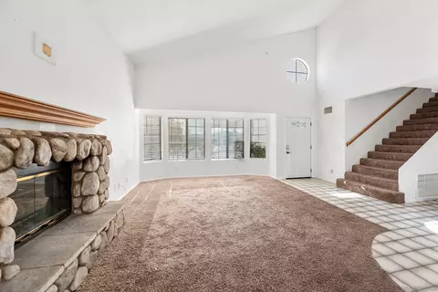 Living - 24252 Sargeant Rd, Ramona, CA 92065 photo 2 of 8