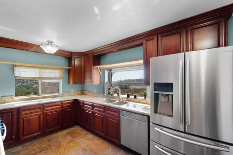 2804 Miller Valley Rd, Pine Valley, CA 91962