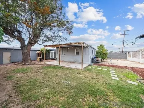 Exterior - 647 Claire Ave, Chula Vista, CA 91910 photo 5 of 6