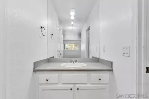 Bath - 9860 Dale Ave #A12, Spring Valley, CA 91977 photo 1 of 3