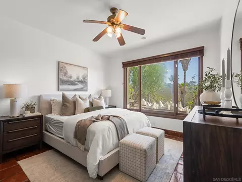 Bedroom - 3485 Lone Jack Rd, Encinitas, CA 92024 photo 3 of 3