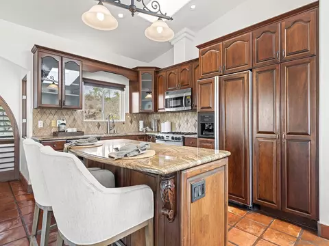 Kitchen - 3485 Lone Jack Rd, Encinitas, CA 92024 photo 1 of 1