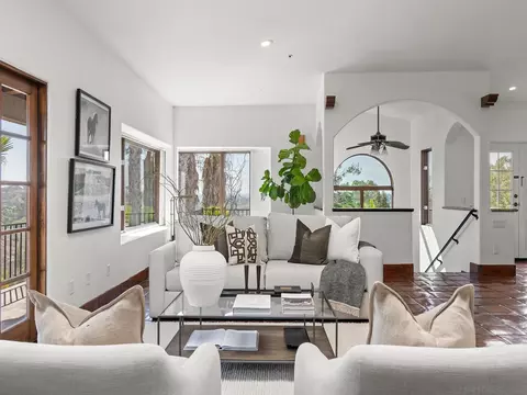 Living - 3485 Lone Jack Rd, Encinitas, CA 92024 photo 3 of 3