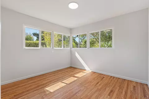 Bedroom - 8530 Rockledge Rd, La Mesa, CA 91941 photo 3 of 4