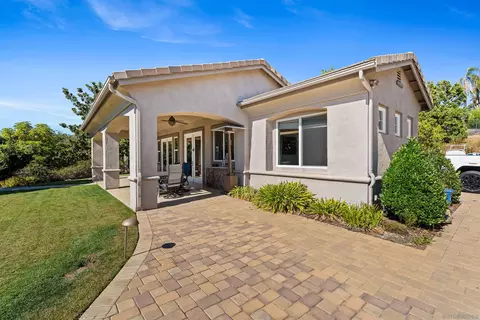 Exterior - 301 Cantle Ln, Encinitas, CA 92024 photo 19 of 20