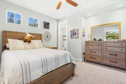 Bedroom - 301 Cantle Ln, Encinitas, CA 92024 photo 2 of 4