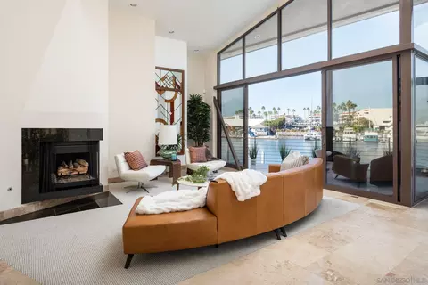Living - 25 The Pt, Coronado, CA 92118 photo 2 of 5