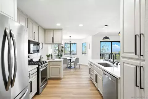 28983 Mountain Meadow Rd, Escondido, CA 92026 photo 6