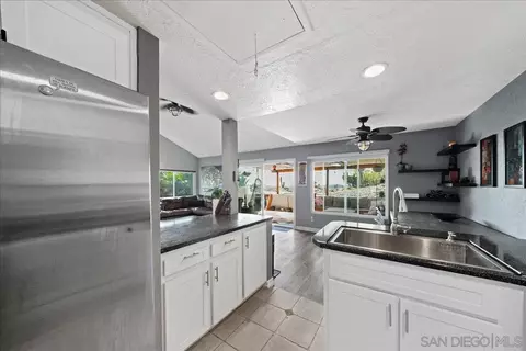 Kitchen - 5440 Baltimore Dr #161, La Mesa, CA 91942 photo 3 of 4